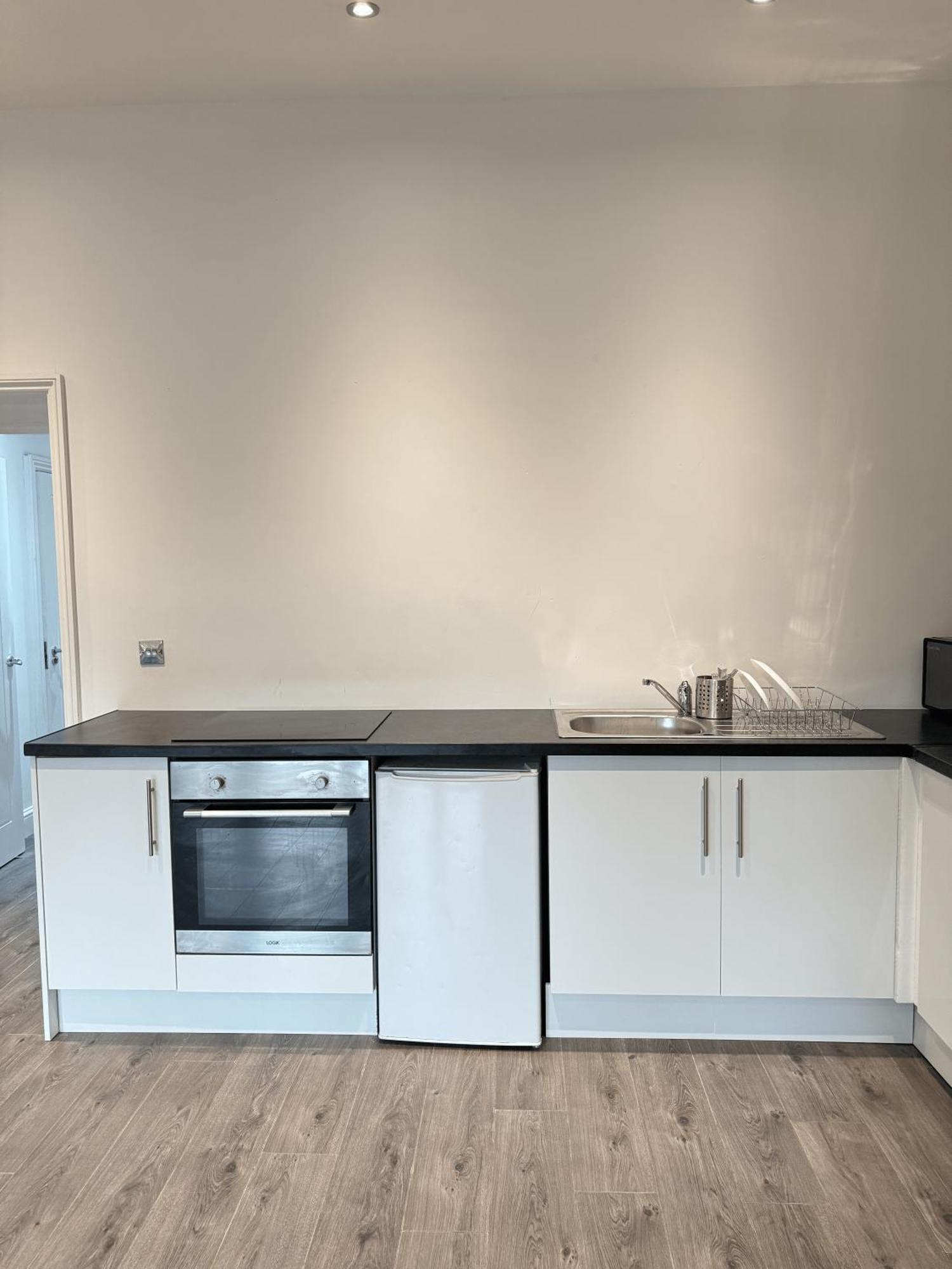 En-Suite Bedroom For Up To 4! Sofa Bed - Near Stratford London Bagian luar foto