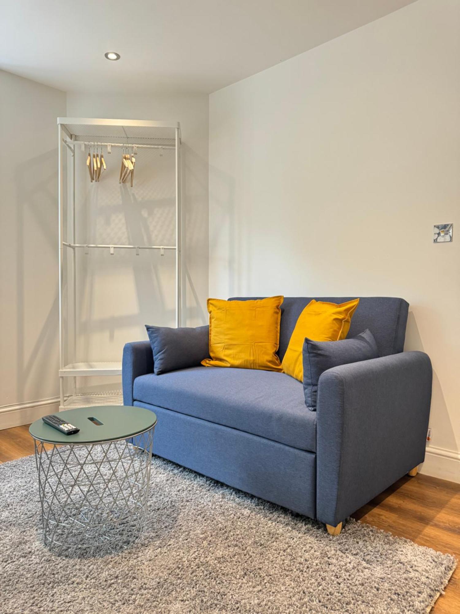 En-Suite Bedroom For Up To 4! Sofa Bed - Near Stratford London Bagian luar foto
